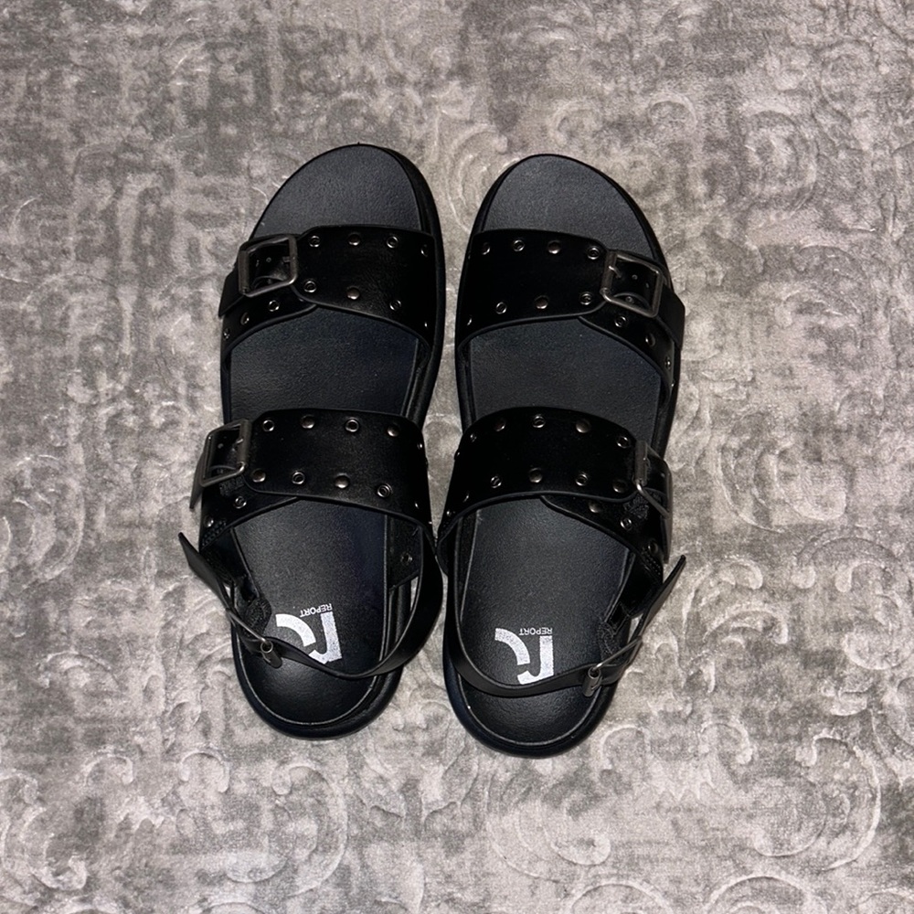 Adorable platform black buckled sandals
